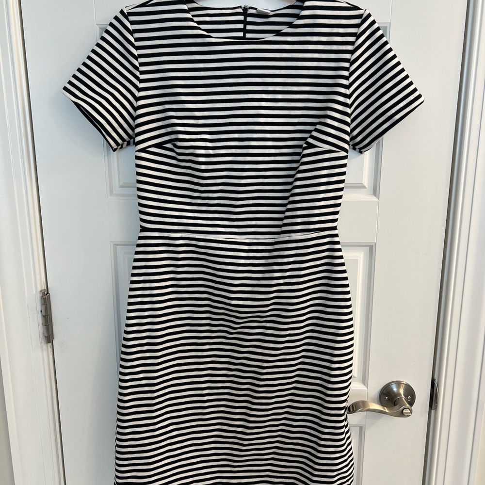 Old Navy Black and White Sheath Midi Dress